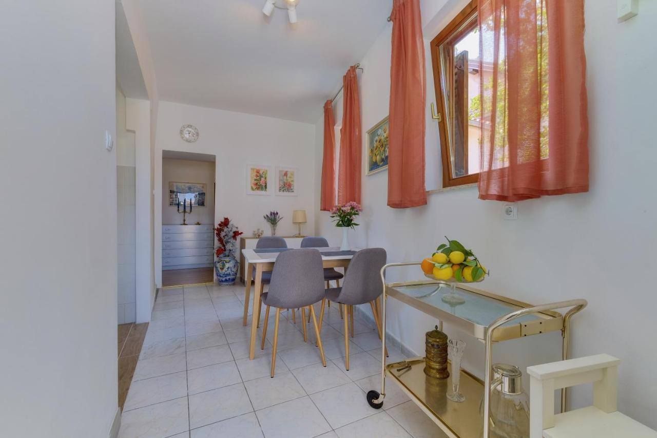 Hemetek Apartment *